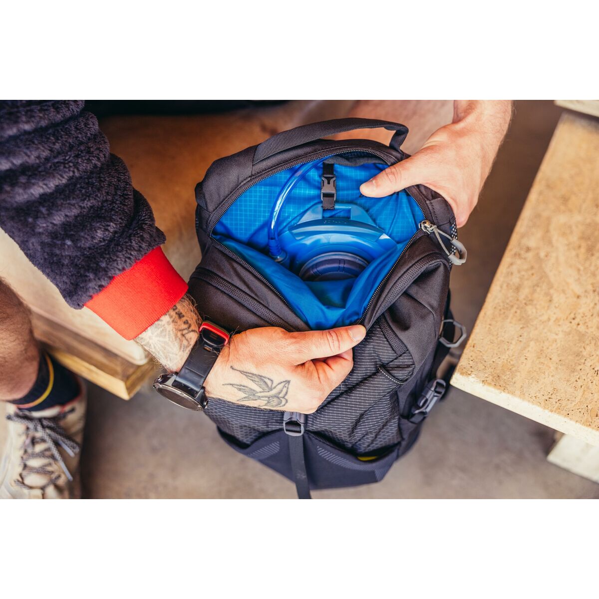 V1HF11B0B00011B7DA34157374A4C317578RP3